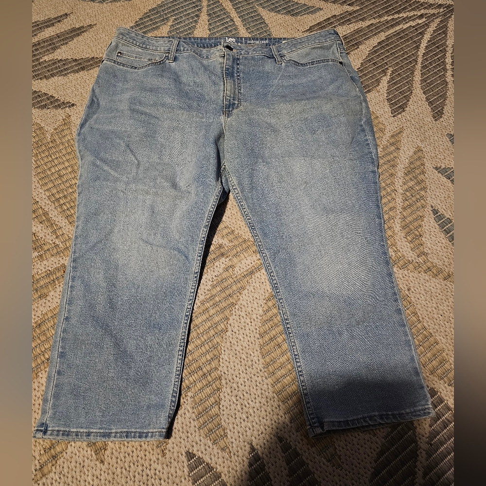 Lee Women's Denim Blue Capris